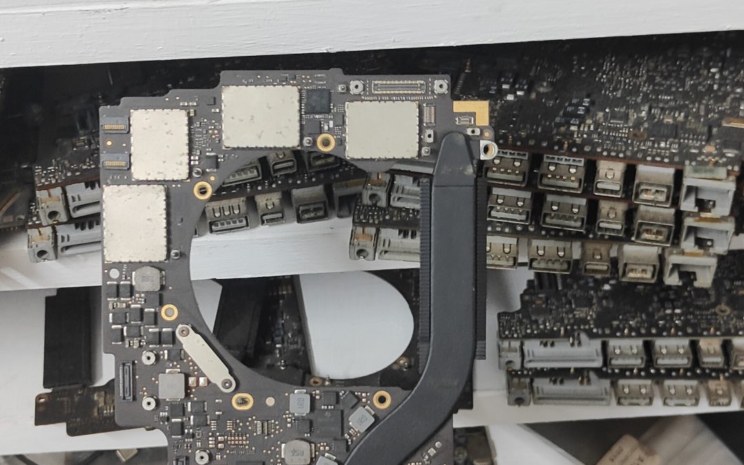 Macbook Liquid Damage Fix in Apple Lab Dhaka
